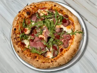 Піца з ростбіфом (670g)
