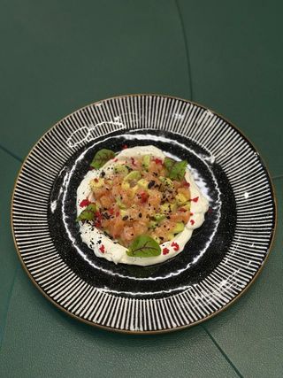 Тартар з лосося