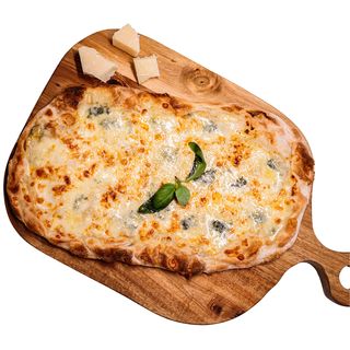 Pinsa Quattro Formaggi