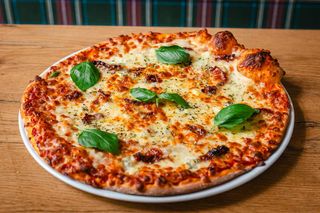 Pizza Quatro Fromaggi 32cm