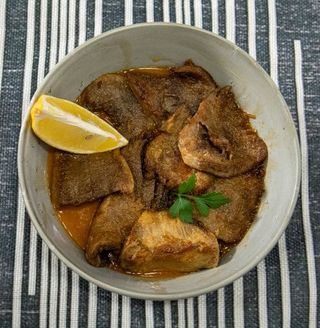 Телешки език в масло