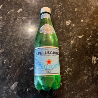 Agua con gas San Pellegrino (50 cl.)