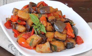 Melanzana a funghetto al kg