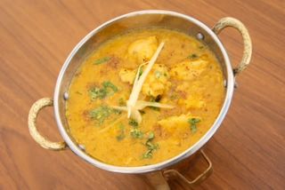 35 Pollo con Lentejas Agridulces/Chicken Dhansak