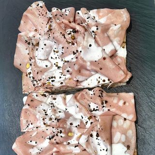 Pizza Mortadella Con Stracciatella Medie