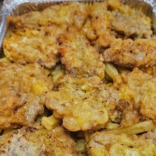 Escalopines con patatas y salsa