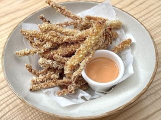 Сирні цвяхи