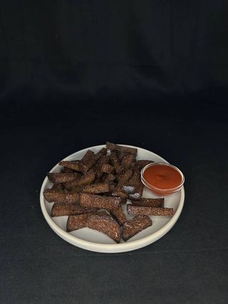 Грінки з часником та соусом (180г)