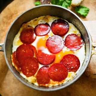 Турецкая колбаса с яйцом