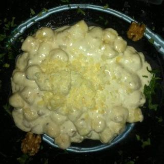 Gnocchi 4 quesos con nueces