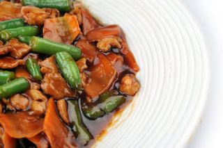 21. Задушени зеленчуци в соев сос (300г)