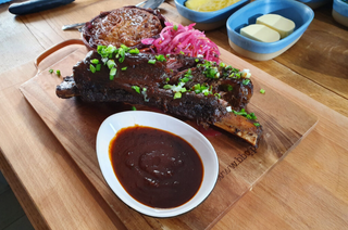 Żebro wołowe pieczone