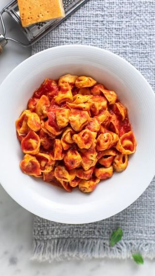 Tortellini al pomodoro
