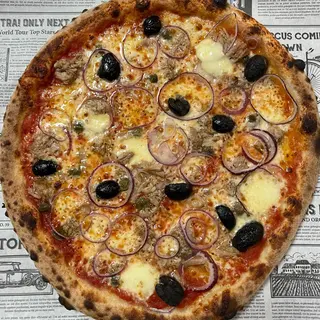 Pizza  Tonno e Capperi  Ø 24cm
