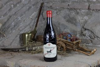 ვინივერია მუკუზანი 750მლ