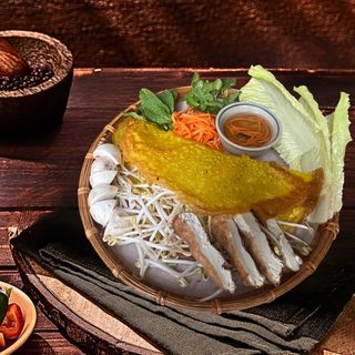 Crepe De Ananda- Banh Xeo Chay.