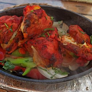 Pollo Tikka Con Queso ( pollo relleno de queso)