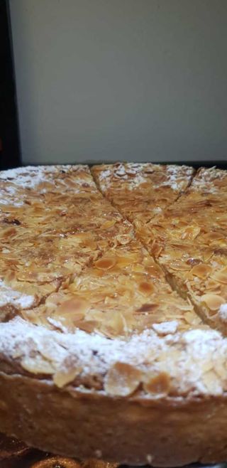 Tarte en tranche : amande/pomme