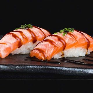 122-Nigiri sake flambè 4 pezzi