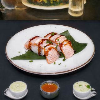 86. Nigiri De Salmón Flameado (2 Uds.)