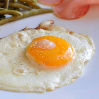 1 œuf au plat