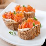 Tostada Con Salmon Y Crema De Queso
