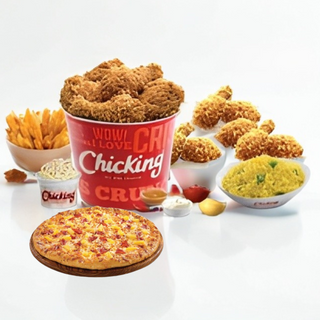 Chicken Lover Bucket + Medium Sized Pizza