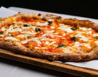 ½ Metro Margherita