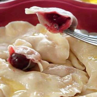 Wiśniowe pierogi 18 szt.