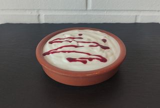 Yogurt griego azucarado /  Jogurt grekoa azukrearekin (220 ml) 