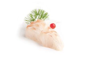 37. Sashimi di branzino - 12 pezzi