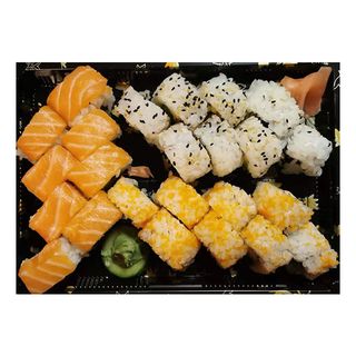 Bandeja 5 (24 pzas.) + 1 Tallarines