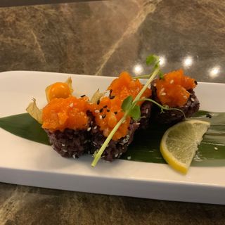 Uramaki black spicy sake 8pz