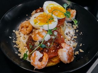 Деруни з креветками