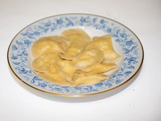 Colțunași cu brânză de vaci și verdeață