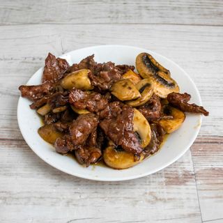 Ternera Con Champiñón