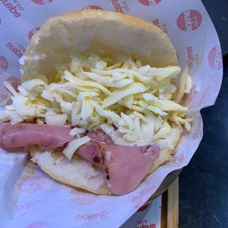 Arepa de jamón y queso  (1 Ud.)