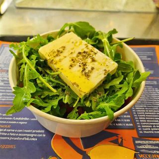 Crea la tua insalata - 6 ingredienti