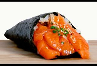 86.Temaki De Salmón Macerado 