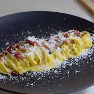 Spaghete cu sos de rosii si  burrata 520 gr 