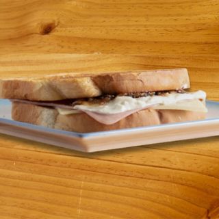 Sándwich Cabramelizado