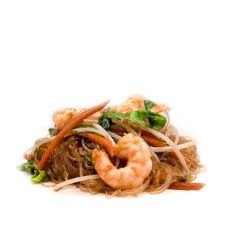 Spaghetti di soia con gamberetti e verdure