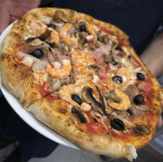 Pizza A-típico (33 cm.)