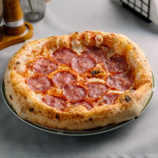 Pizza Salami Ø32cm