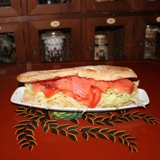 Bocadillo Vegetal Con Salmón