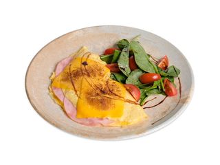 Омлет з шинкою та сиром Чеддер