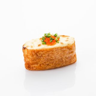 Zapieczone inari z łososiem