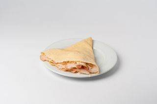 Palačinka sa pečenicom, pavlakom i kačkavaljem