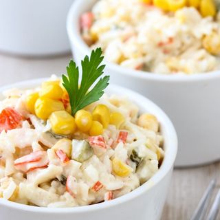 Ensaladilla de Palitos de Cangrejo