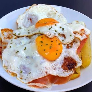 Huevos Estrellados Con Jamón
